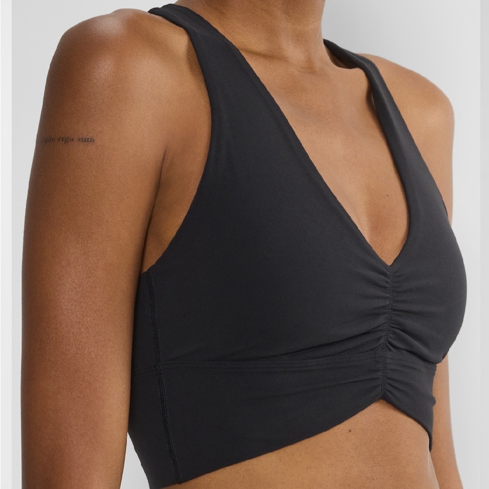 Aritzia Golden Butter Volley Small Women's Black Sports Bra